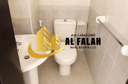 Apartment - 2 Bedrooms - 2 Bathrooms for rent in Al Sharq - Sharjah