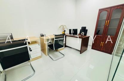 Office Space - Studio - 1 Bathroom for rent in Red Avenue - Al Garhoud - Dubai
