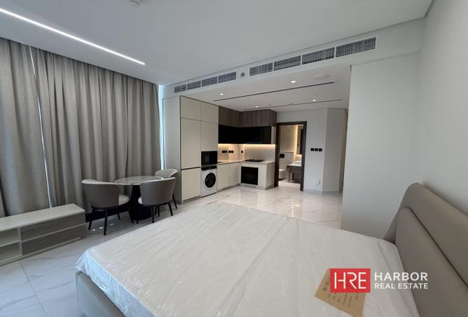 High Floor | Executive Studio | Panoramic View