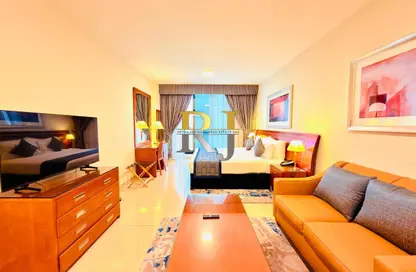 Apartment - Studio - 1 Bathroom for rent in Golden Sands 5 Hotel Apartments - Mankhool - Bur Dubai - Dubai