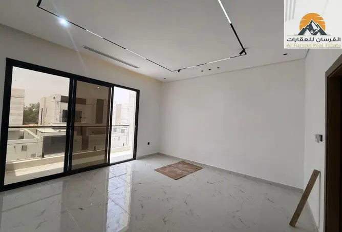 151339205 - Property Image 3