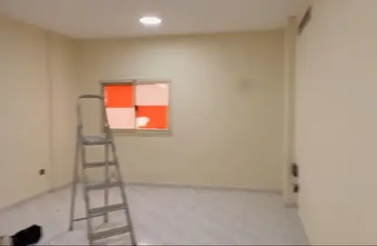 شقة - 2 غرف نوم - 2 حمامات للبيع في بناية ابو شغاره 2 - بودانق - القاسمية - الشارقة