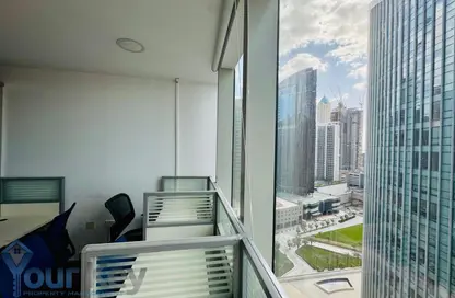 مكتب - 1 حمام للايجار في القمة - الخليج التجاري - دبي