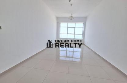 Apartment - 2 Bedrooms - 3 Bathrooms for rent in Al Khan Corniche - Al Khan - Sharjah