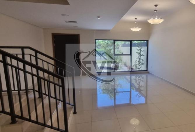 100837774 - Property Image 2