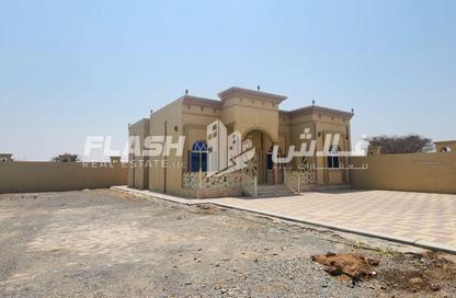 Villa - 4 - 5 for rent in Seih Al Uraibi - Ras Al Khaimah Villa - 4 - 5 for rent in Seih Al Uraibi - Ras Al Khaimah