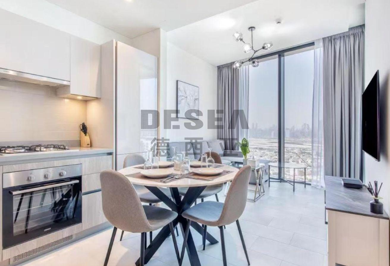 Vibrant Living | Vacant April 26 | Fully Furnished