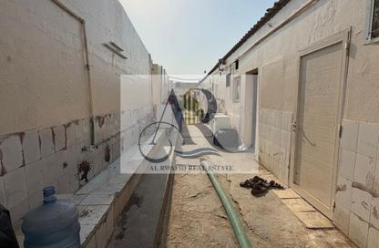 Labor Camp - Studio - 7+ Bathrooms for rent in Al Sajaa S - Al Sajaa - Sharjah Labor Camp - Studio - 7+ Bathrooms for rent in Al Sajaa S - Al Sajaa - Sharjah