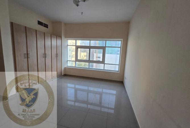 102820661 - Property Image 3
