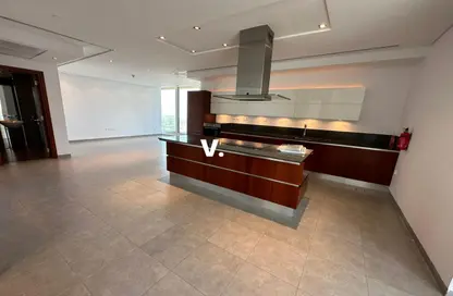 Apartment - 1 Bedroom - 2 Bathrooms for rent in Maze Tower - Sheikh Zayed Road - Dubai