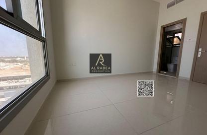 Apartment - 3 Bedrooms - 3 Bathrooms for rent in Al Jurf 2 - Al Jurf - Ajman Downtown - Ajman