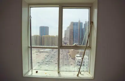 شقة - 2 غرف نوم - 3 حمامات للايجار في برج الواحة - الراشدية 1 - الراشدية - عجمان