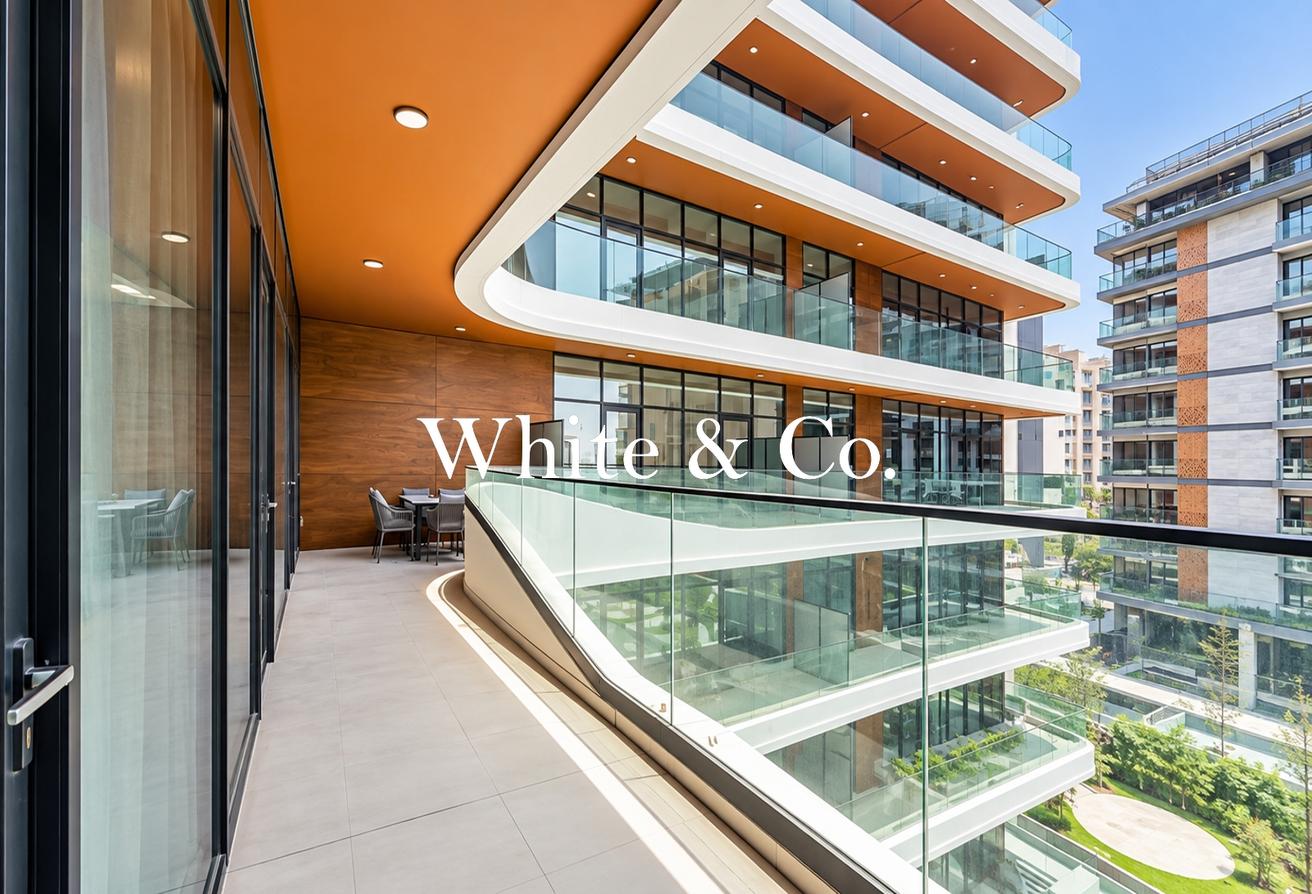 Extra Parking|Upgarded|Furnished|Pool View photo 5