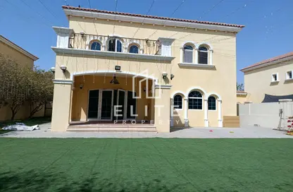 Villa - 3 Bedrooms - 5 Bathrooms for rent in District 6 - Royal Park - Jumeirah Park - Dubai