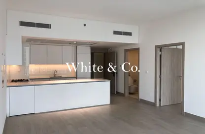 شقة - غرفة نوم - 2 حمامات للايجار في لوما بارك فيوز - منطقة 14 - قرية جميرا الدائرية - دبي