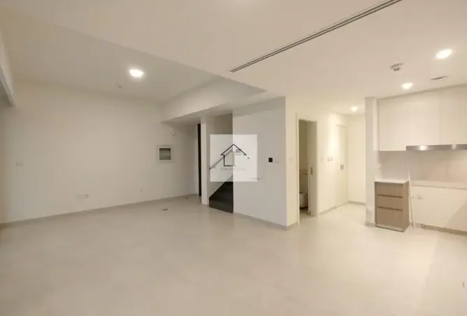 98695593 - Property Image 3