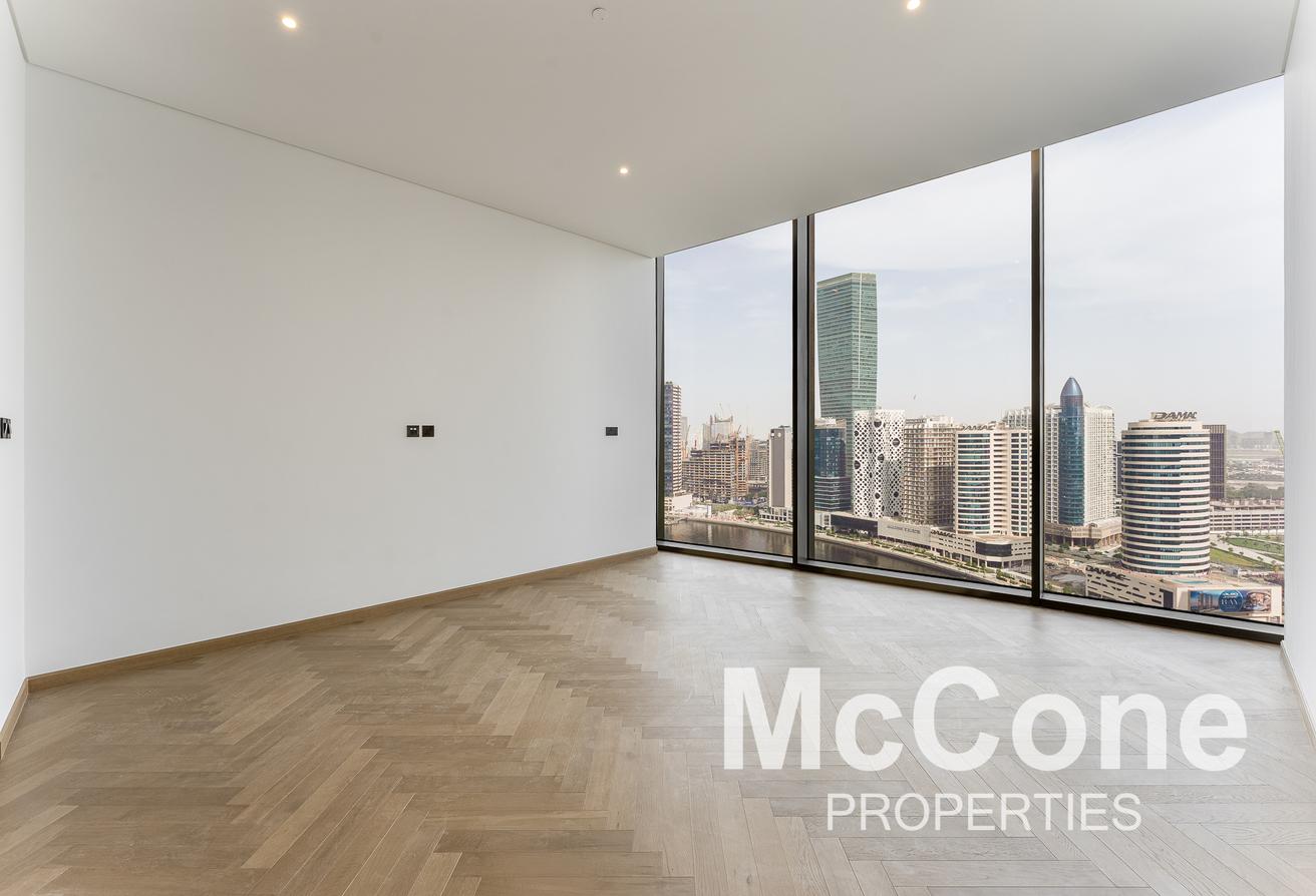 Branded | Best Price | Full Canal View photo 15