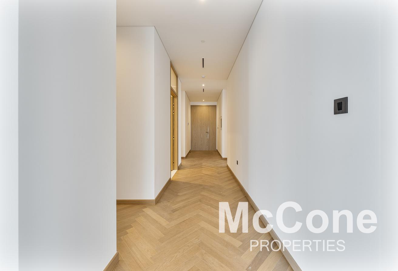 Branded | Best Price | Full Canal View photo 7
