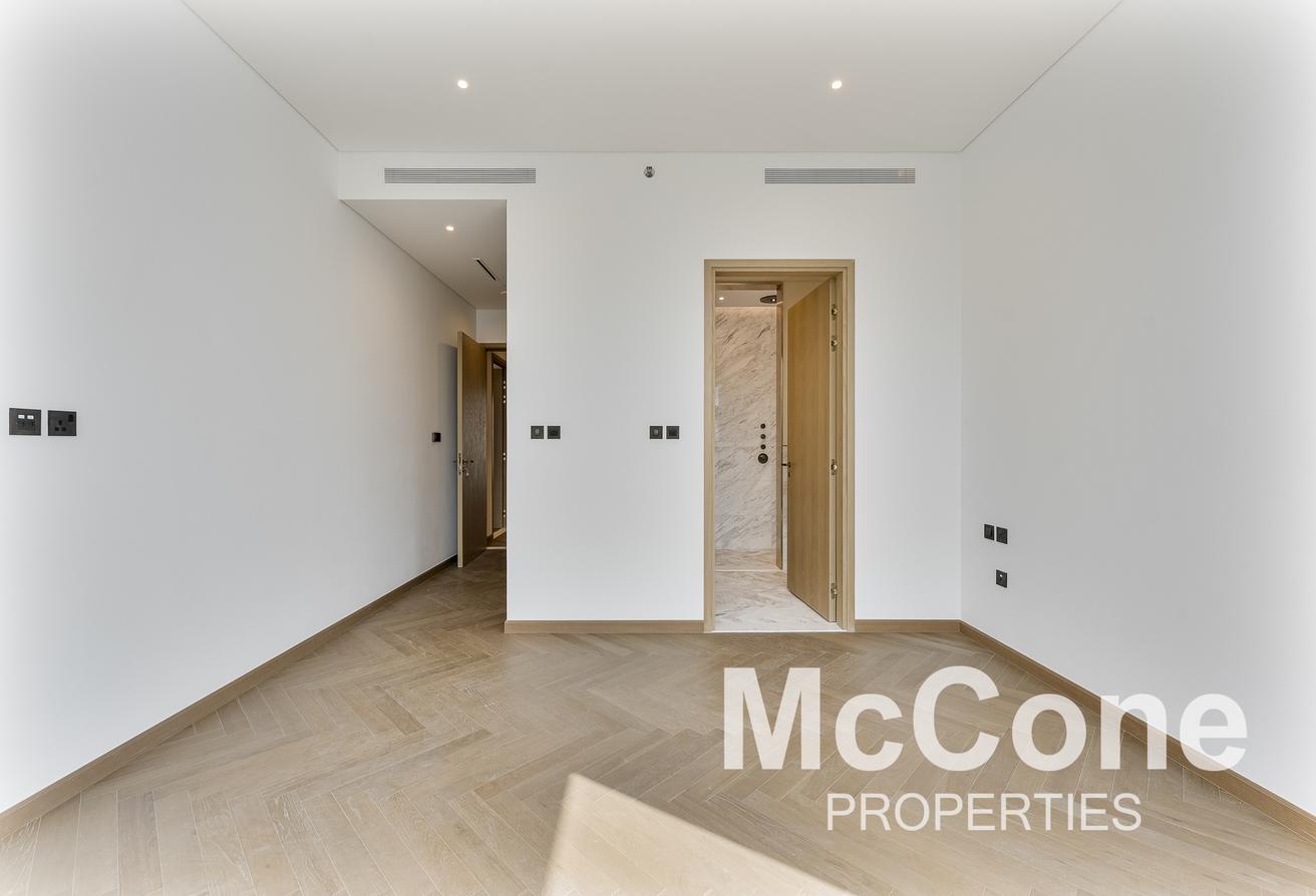 Branded | Best Price | Full Canal View photo 12
