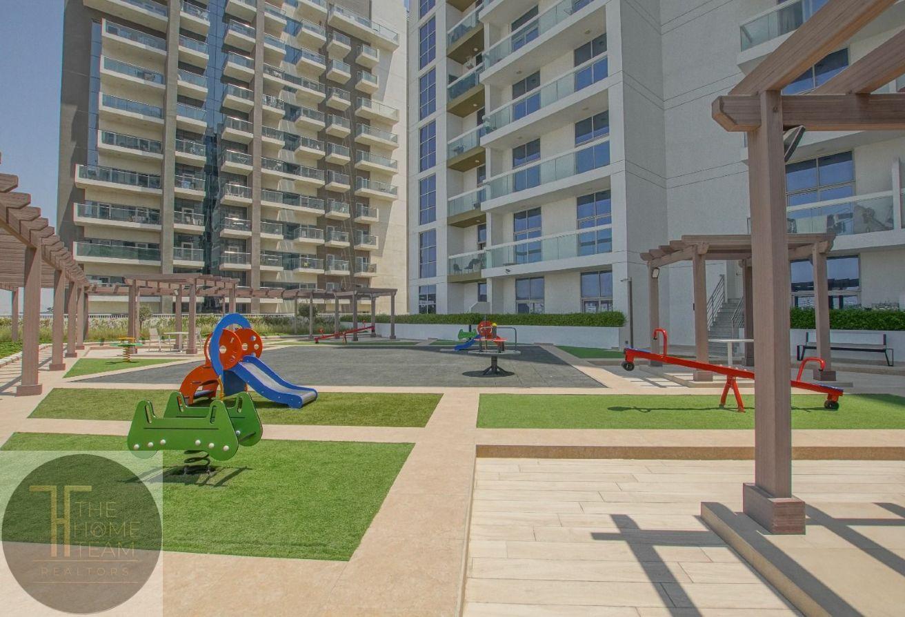 Fully Furnished | 12 cheques | Available on 26 May photo 10