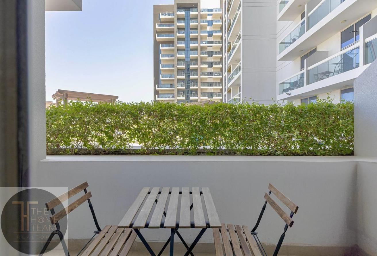 Fully Furnished | 12 cheques | Available on 26 May photo 3