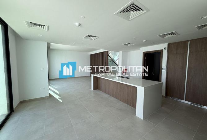 98239676 - Property Image 3