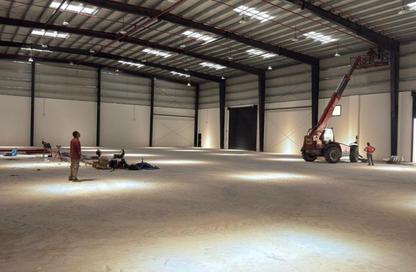 Warehouse - Studio - 1 Bathroom for rent in Umm Al Thuoob - Umm Al Quwain