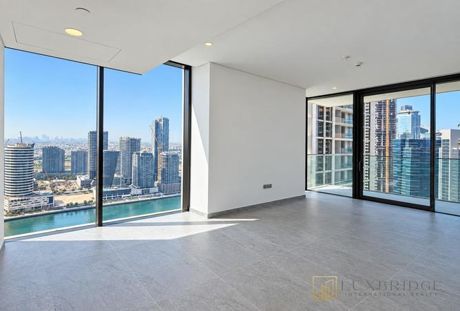 CANAL VIEWS || CORNER HIGH FLOOR || FULLY PAID