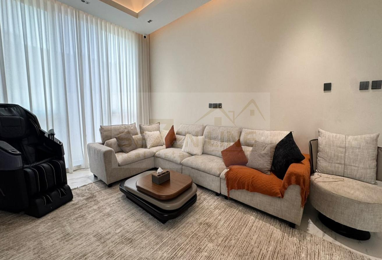 Luxury Villa |Private Garden| Fully Furnished photo 7