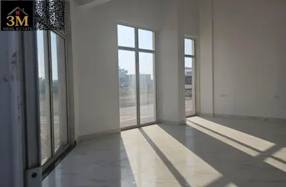 متجر - استوديو للايجار في الجرف الصناعية 2 - الجرف الصناعية - عجمان