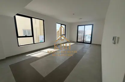 Apartment - 2 Bedrooms - 3 Bathrooms for rent in Muweileh Community - Muwaileh Commercial - Sharjah
