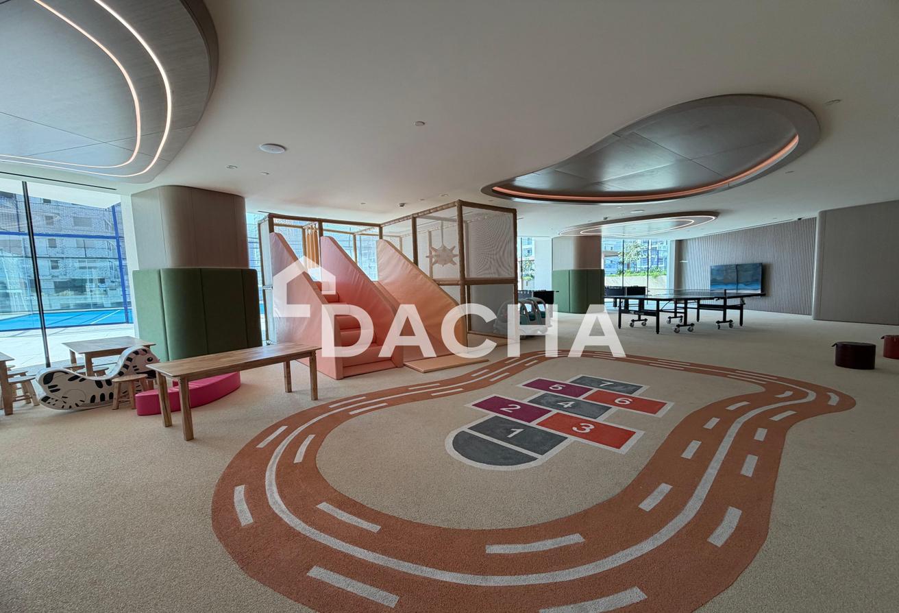 Huge Layout | High Floor | Bright Unit photo 15