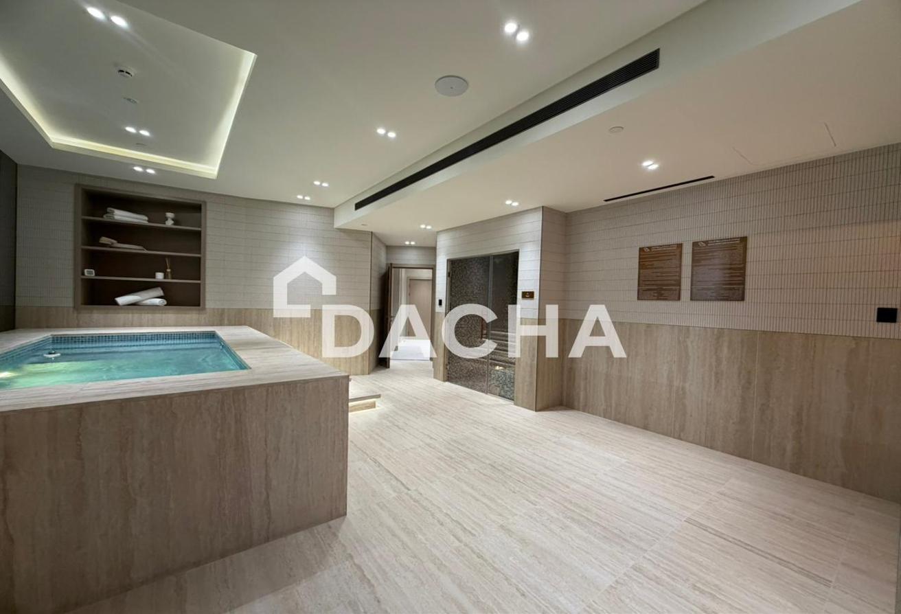Huge Layout | High Floor | Bright Unit photo 10