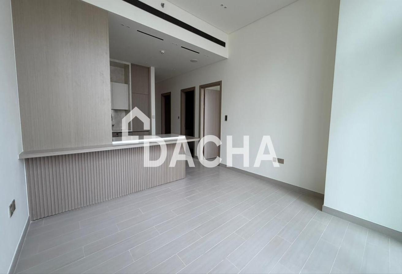 Huge Layout | High Floor | Bright Unit photo 6
