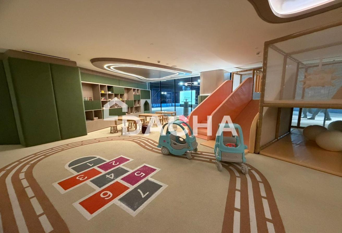 Huge Layout | High Floor | Bright Unit photo 13