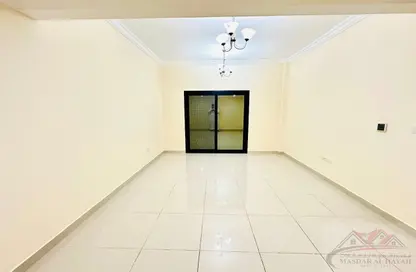 Apartment - 1 Bedroom - 2 Bathrooms for rent in Muwailih Building - Muwaileh - Sharjah