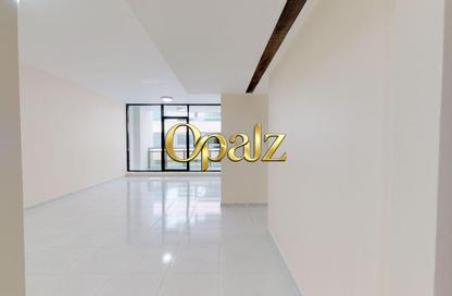 Apartment - 2 - 2 for rent in Golden Sands 8 - Al Mankhool - Bur Dubai - Dubai