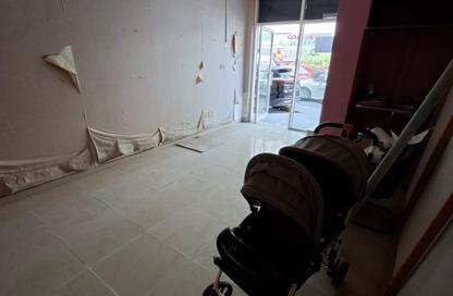 Shop - Studio for rent in Qasimia 10 building - Al Mahatta - Al Qasimia - Sharjah