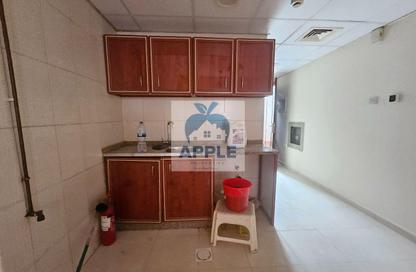 Apartment - Studio - 1 Bathroom for rent in Muwaileh 3 Building - Muwaileh - Sharjah