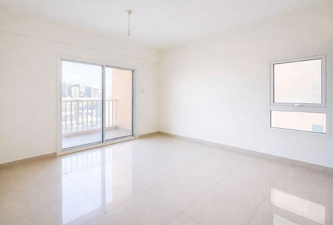 74618467 - Property Image 2
