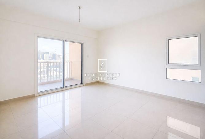 74618467 - Property Image 2