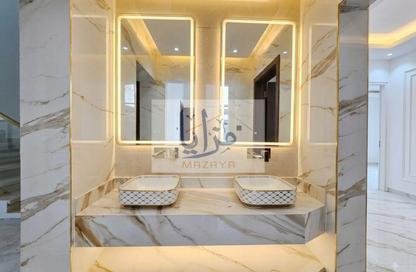 Villa - 5 Bedrooms - 6 Bathrooms for sale in Al Yasmeen 1 - Al Yasmeen - Ajman
