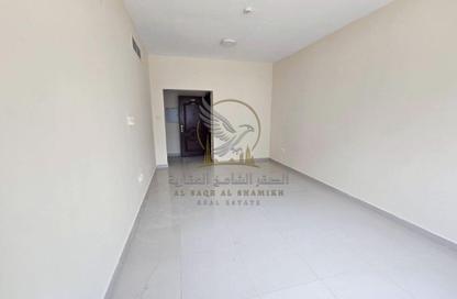 Apartment - 2 - 3 for rent in Al Qulaya'ah - Al Sharq - Sharjah Apartment - 2 - 3 for rent in Al Qulaya'ah - Al Sharq - Sharjah
