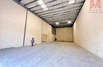 Warehouse - Studio - 1 Bathroom for rent in Dubai Investment Park 1 (DIP 1) - Dubai Investment Park (DIP) - Dubai