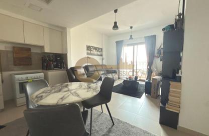 Apartment - 2 Bedrooms - 2 Bathrooms for rent in Zahra Breeze Apartments 4A - Zahra Breeze Apartments 4 - Zahra Breeze Apartments - Town Square - Dubai