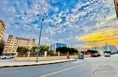 Apartment - 1 Bedroom - 2 Bathrooms for rent in Muweileh Community - Muwaileh Commercial - Sharjah