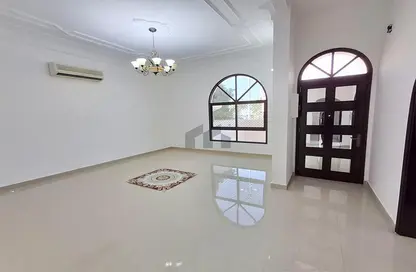 Villa - 4 Bedrooms - 2 Bathrooms for rent in Al Khalidiya - Abu Dhabi Villa - 4 Bedrooms - 2 Bathrooms for rent in Al Khalidiya - Abu Dhabi