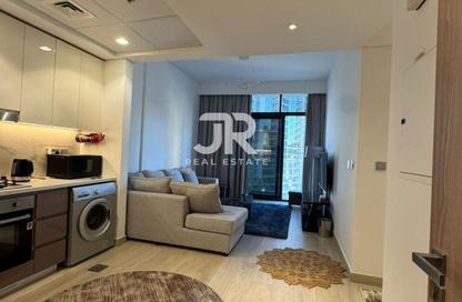 Apartment - 2 Bedrooms - 2 Bathrooms for rent in Azizi Riviera 38 - Azizi Riviera - Meydan One - Meydan - Dubai