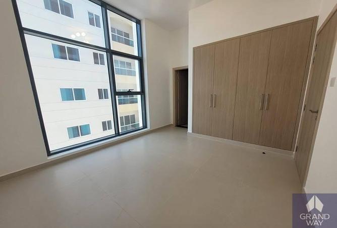 141927945 - Property Main Image