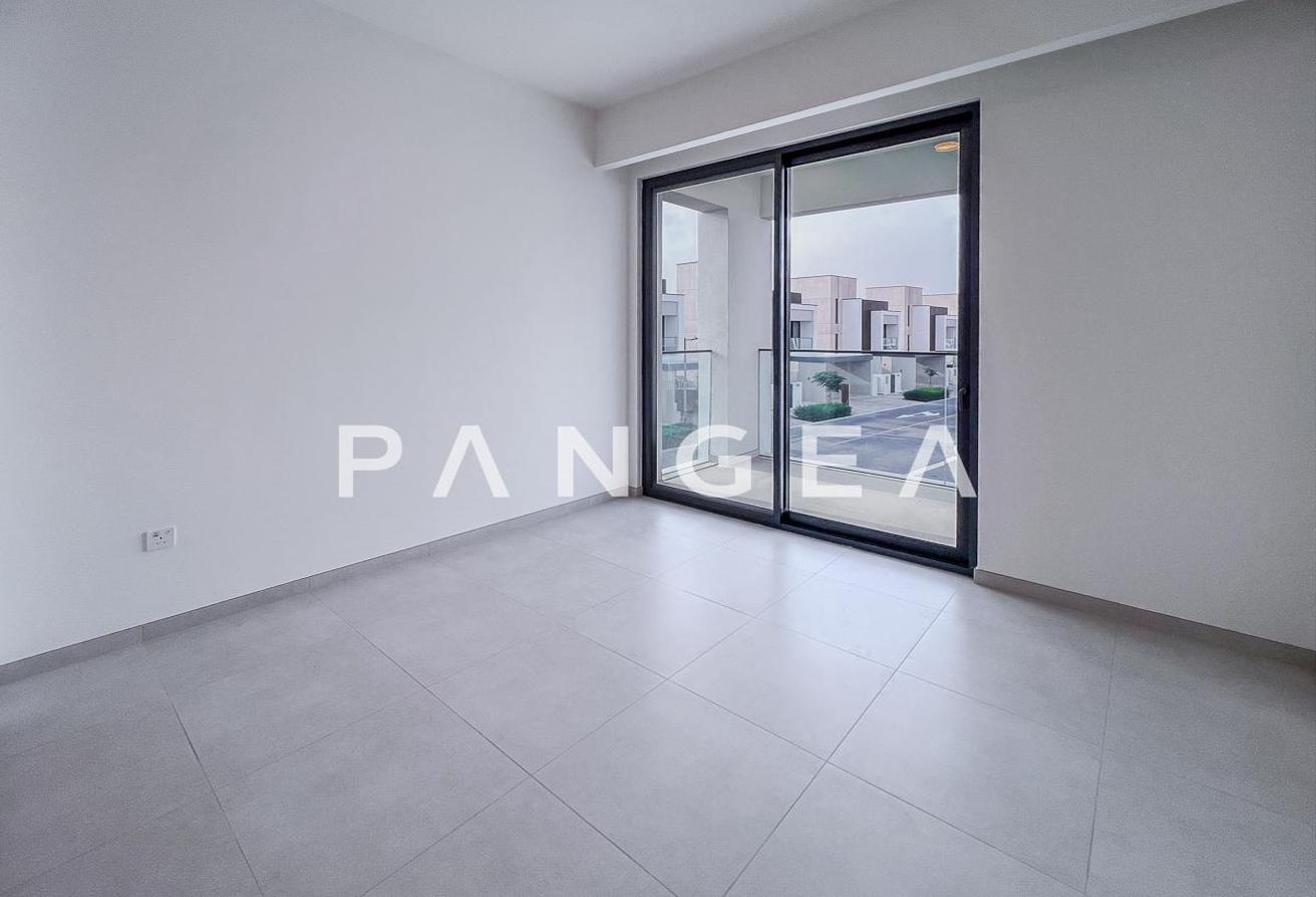On Park | Corner Plot | Standalone photo 9